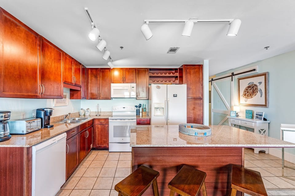 11-web-or-mls-9902-s-thomas-dr-1034