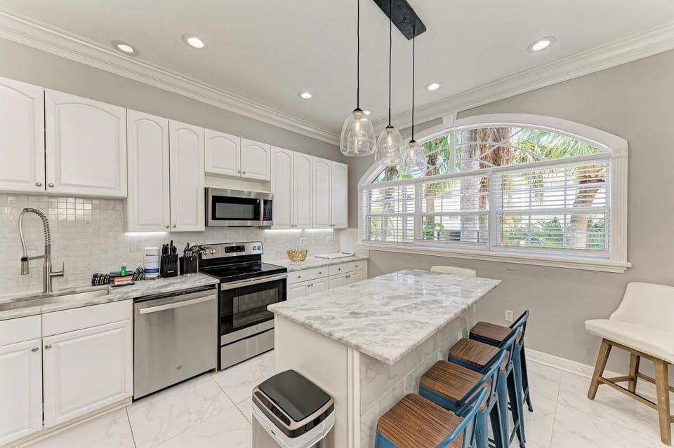 Tuscan Tides Kitchen (1)