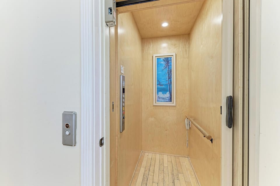 Tuscan Tides Elevator