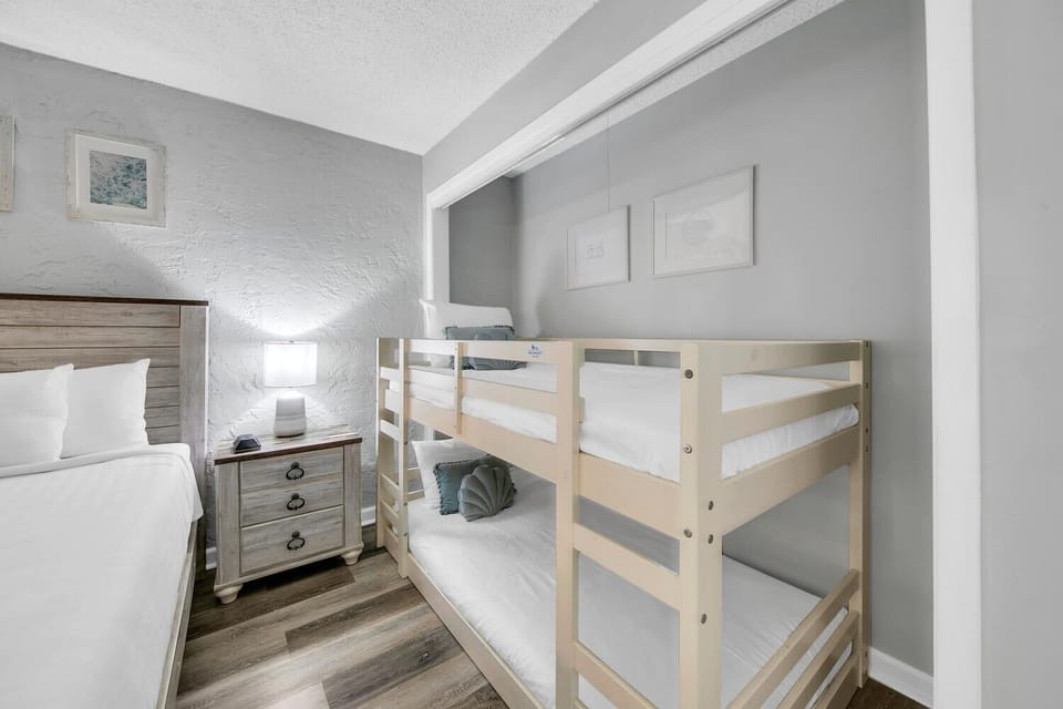 Bunk beds in the guest room