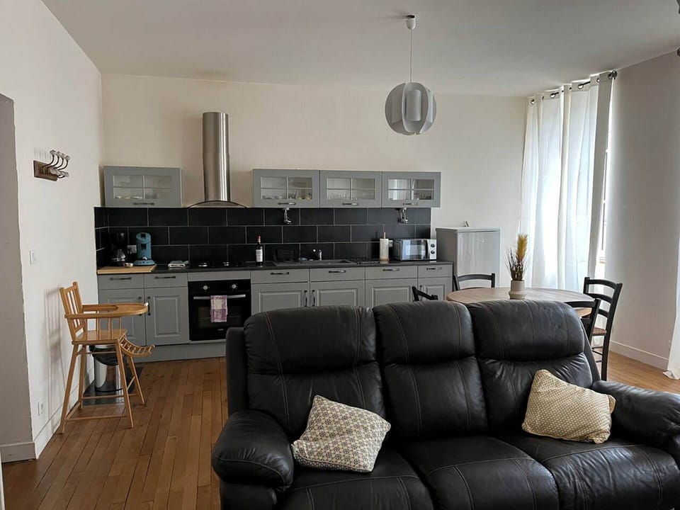 salon-spacieux-et-convivial