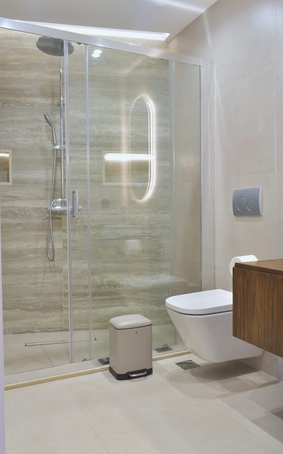 Room's private bathroom