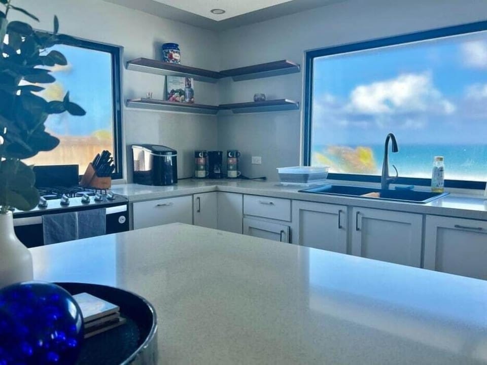 Fully equipped Microwave oven, coffee maker and blenderDouble sink