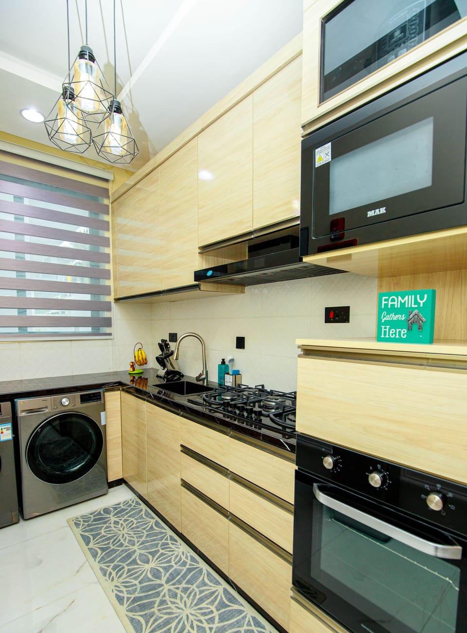 Full Kitchen with all tools, washer and dryer. 