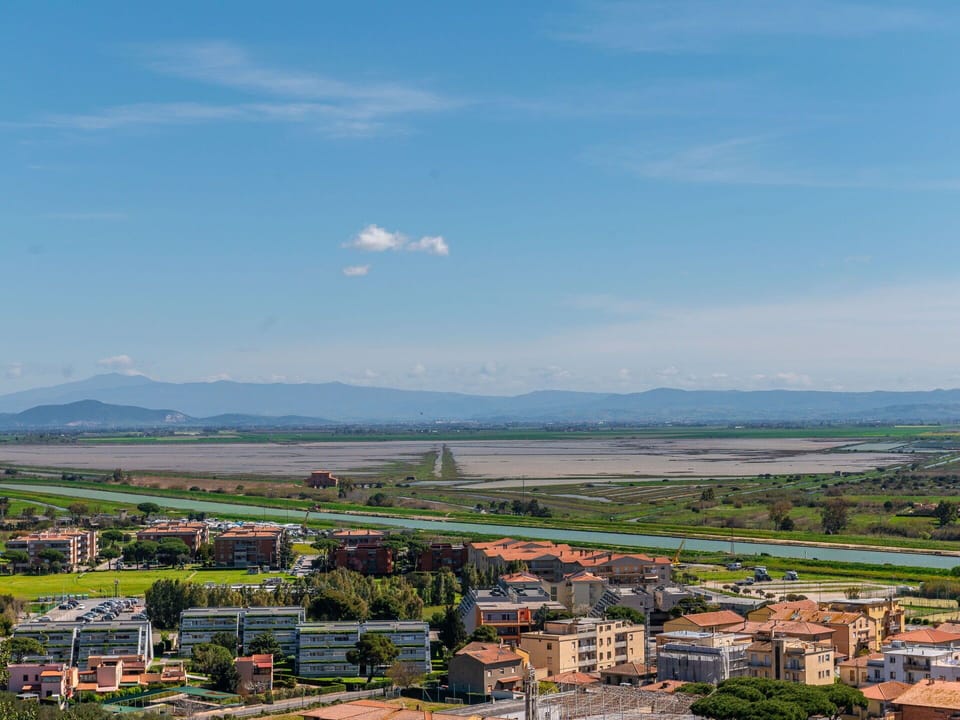 Cloud, Sky, Mountain, Water, Building, Plant, Tree, Plain, Horizon, City