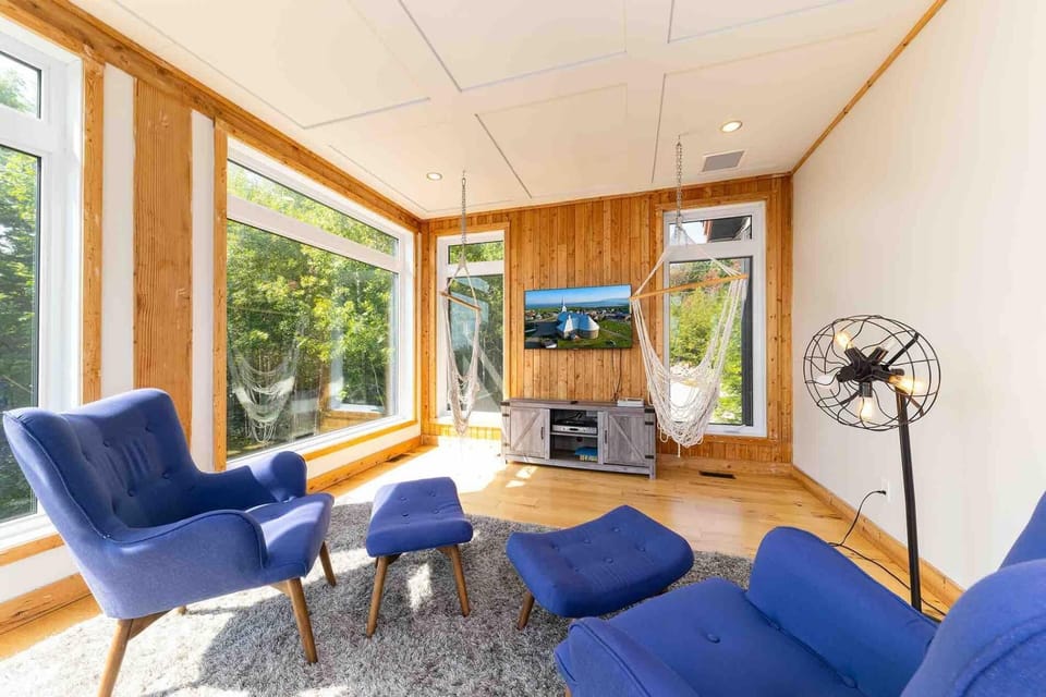 Spacious living room for relaxation!
