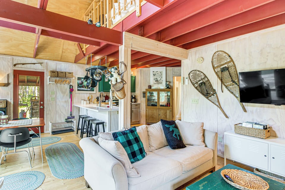 Crosby Vacation Rental | 1BR | 1BA | 800 Sq Ft | 1 Step to Enter