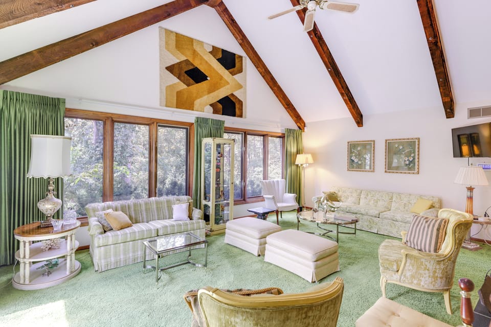 Xenia Vacation Rental | 2BR | 2BA | Steps Required | 2,500 Sq Ft