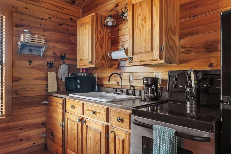 Full Kitchen