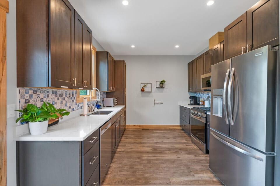 fully stocked kitchen