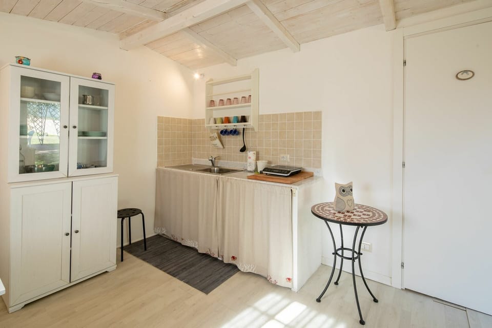 Bedroom, Kitchen, Living Room