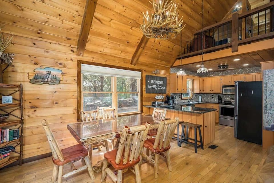 Rustic charm and modern comfort. Your perfect mountain escape.