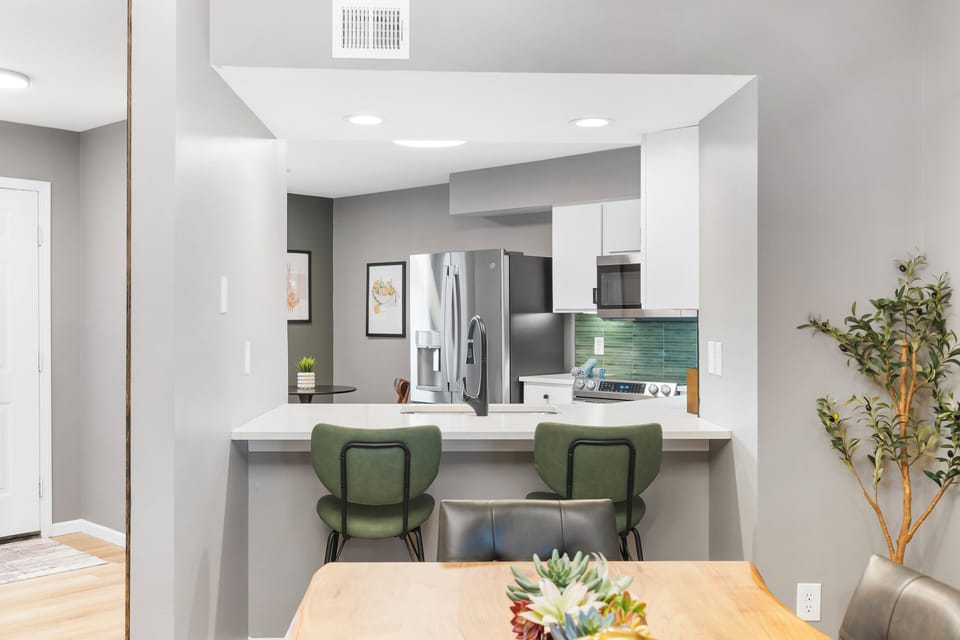 Additional counter seating