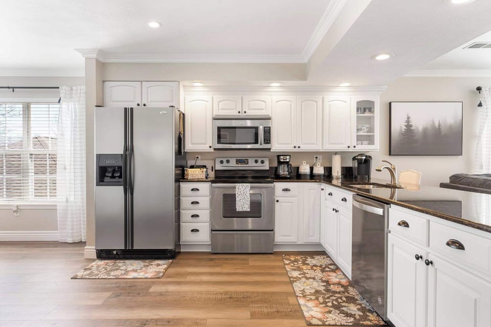 Fully equipped kitchen