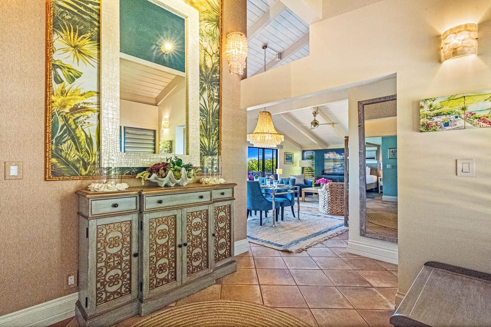 The entry at Wailea Ekolu 1106 welcomes you into a bright, stylish, and inviting island retreat.