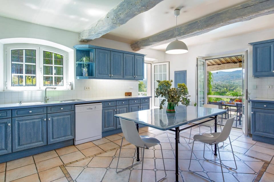 Villa Emeraude image