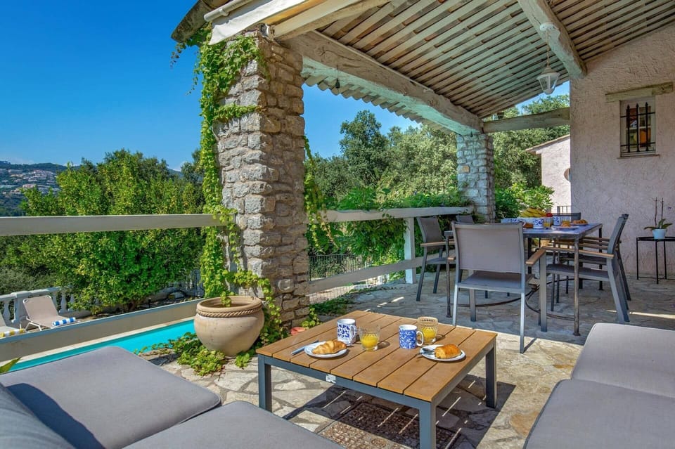 Villa Emeraude image