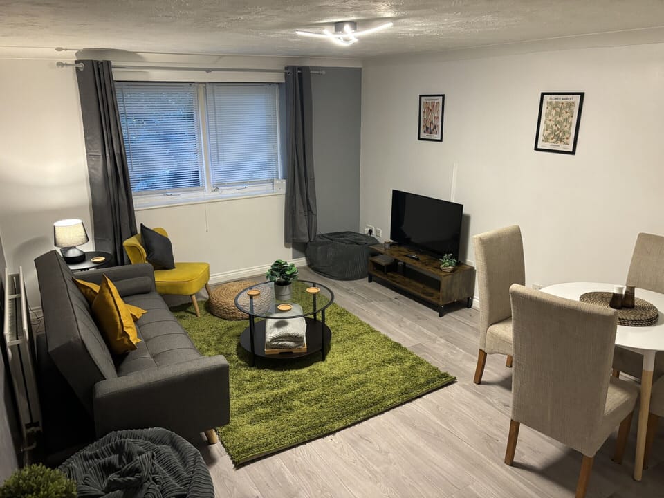 Living Room / Lounge