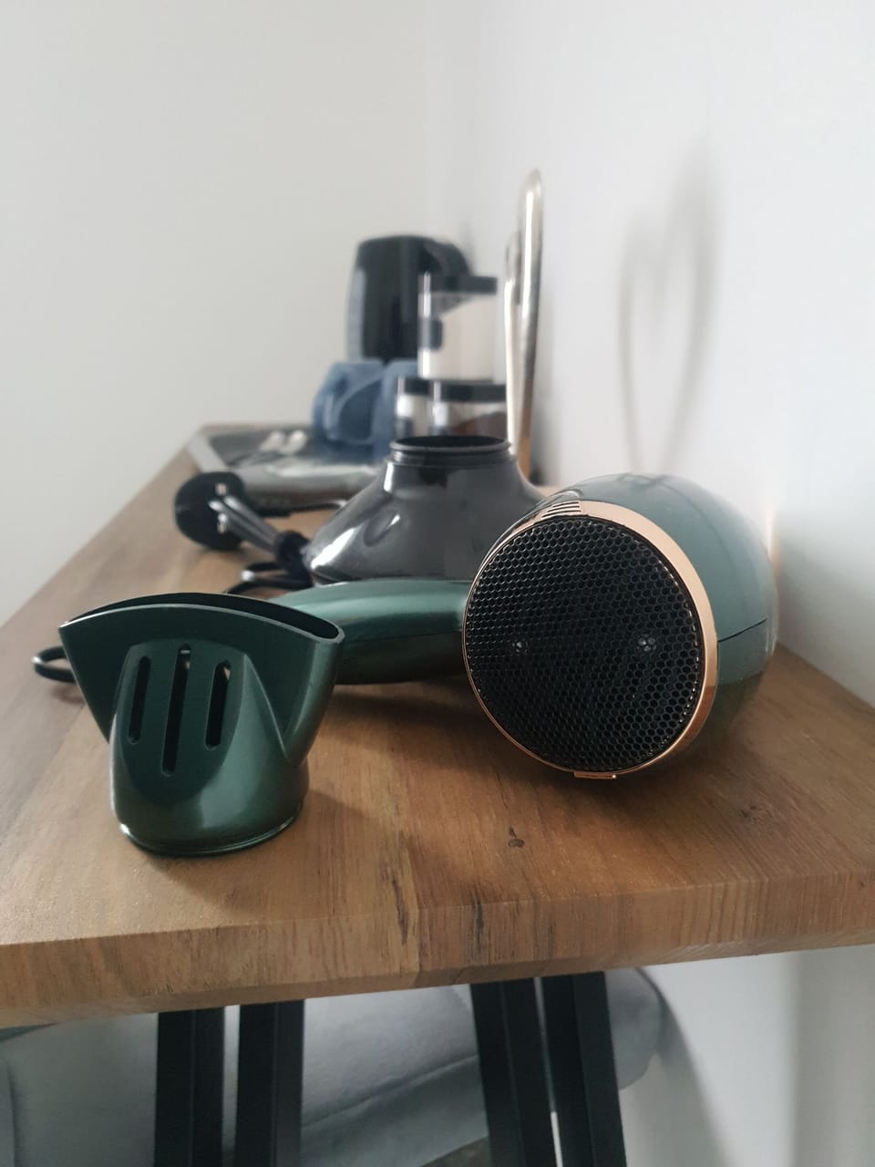 Hair dryer