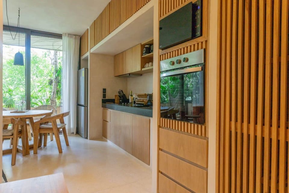 Interior / Cocina comedor 