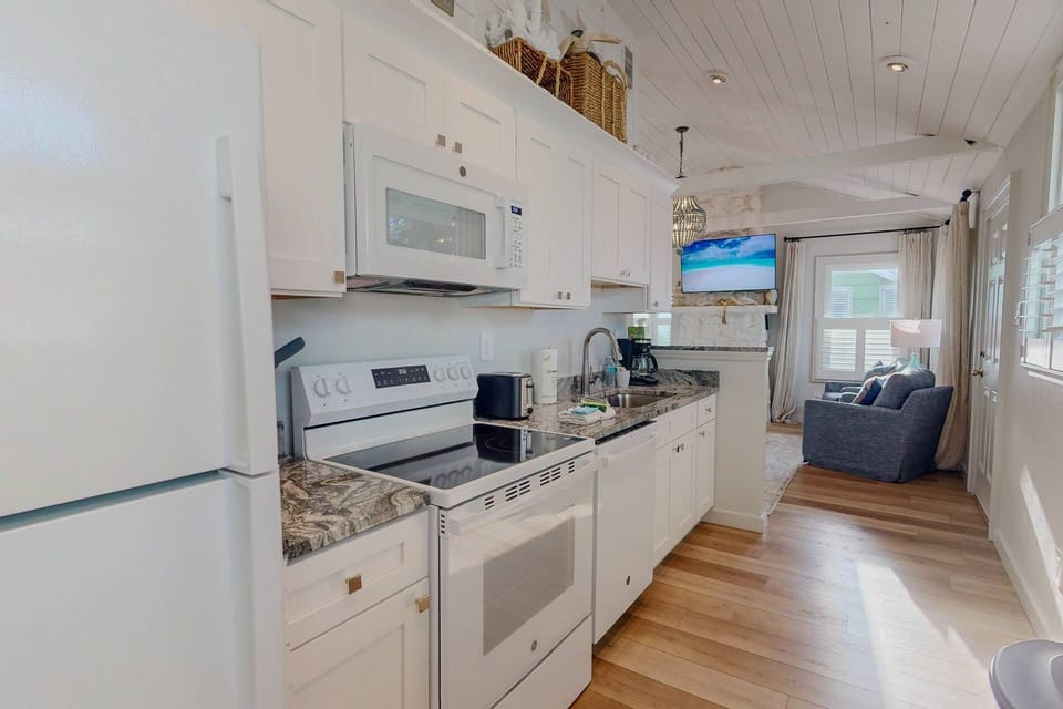 Each if the three spaces has a fully equipped kitchen, totally setup for any meal preparation