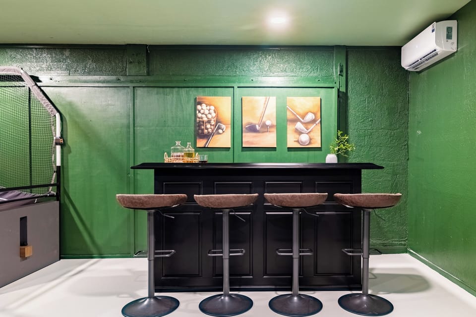 Bar area,