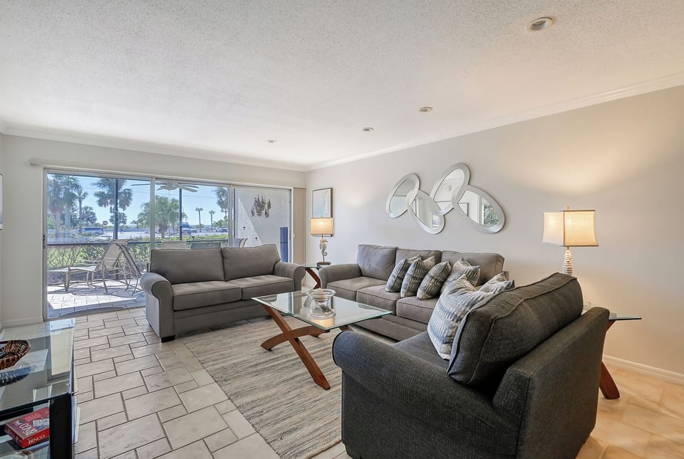 Views Throughout - Veiws of The Gulf of Mexico from your living room