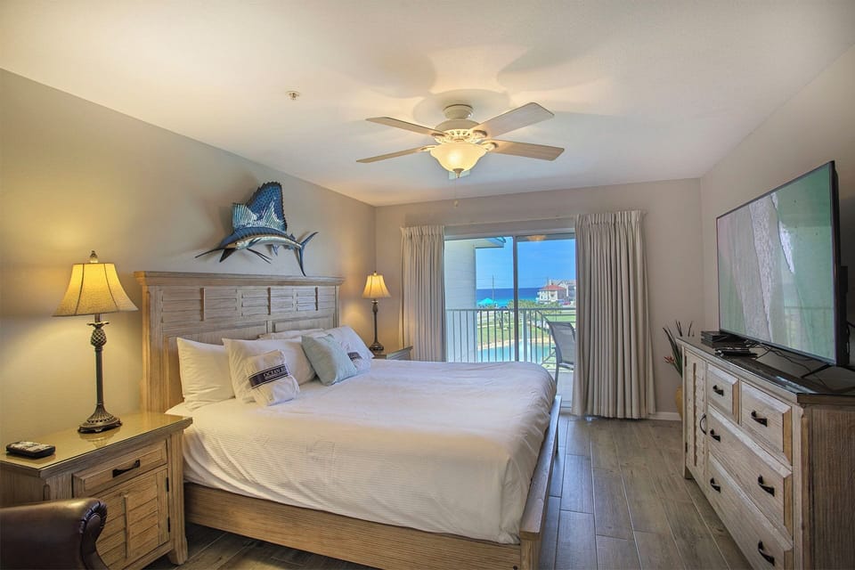 21-Amalfi-Coast-427D-Master-Bed