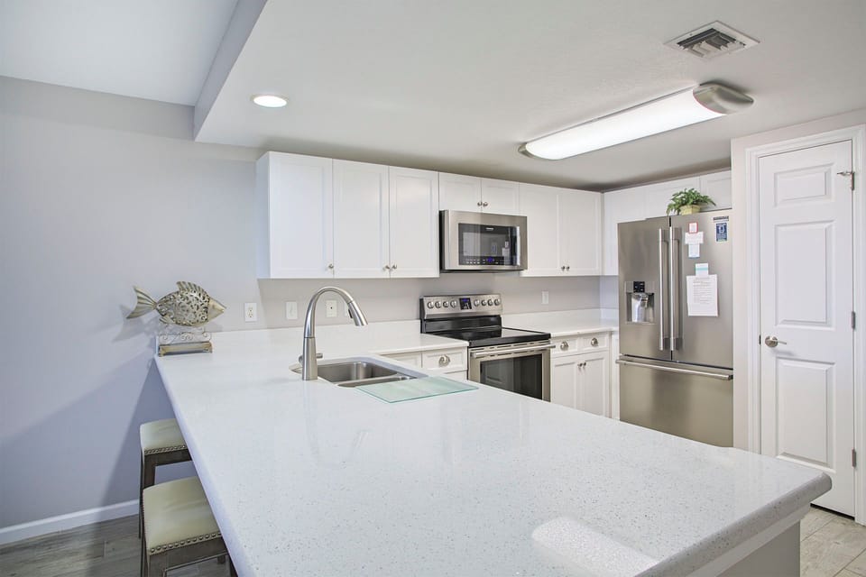 21-Amalfi-Coast-427D-Kitchen