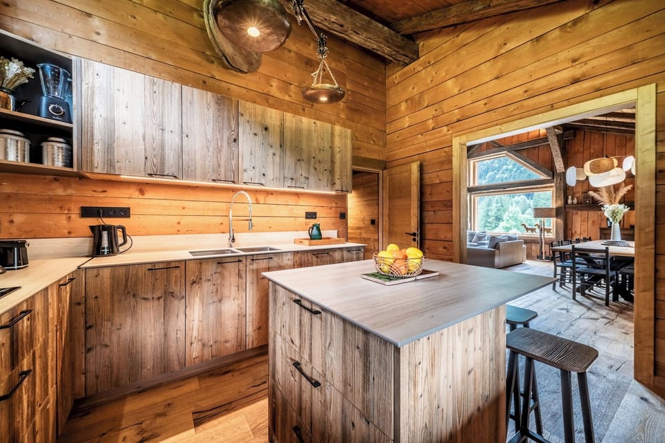 Microwave, oven, dishwasher