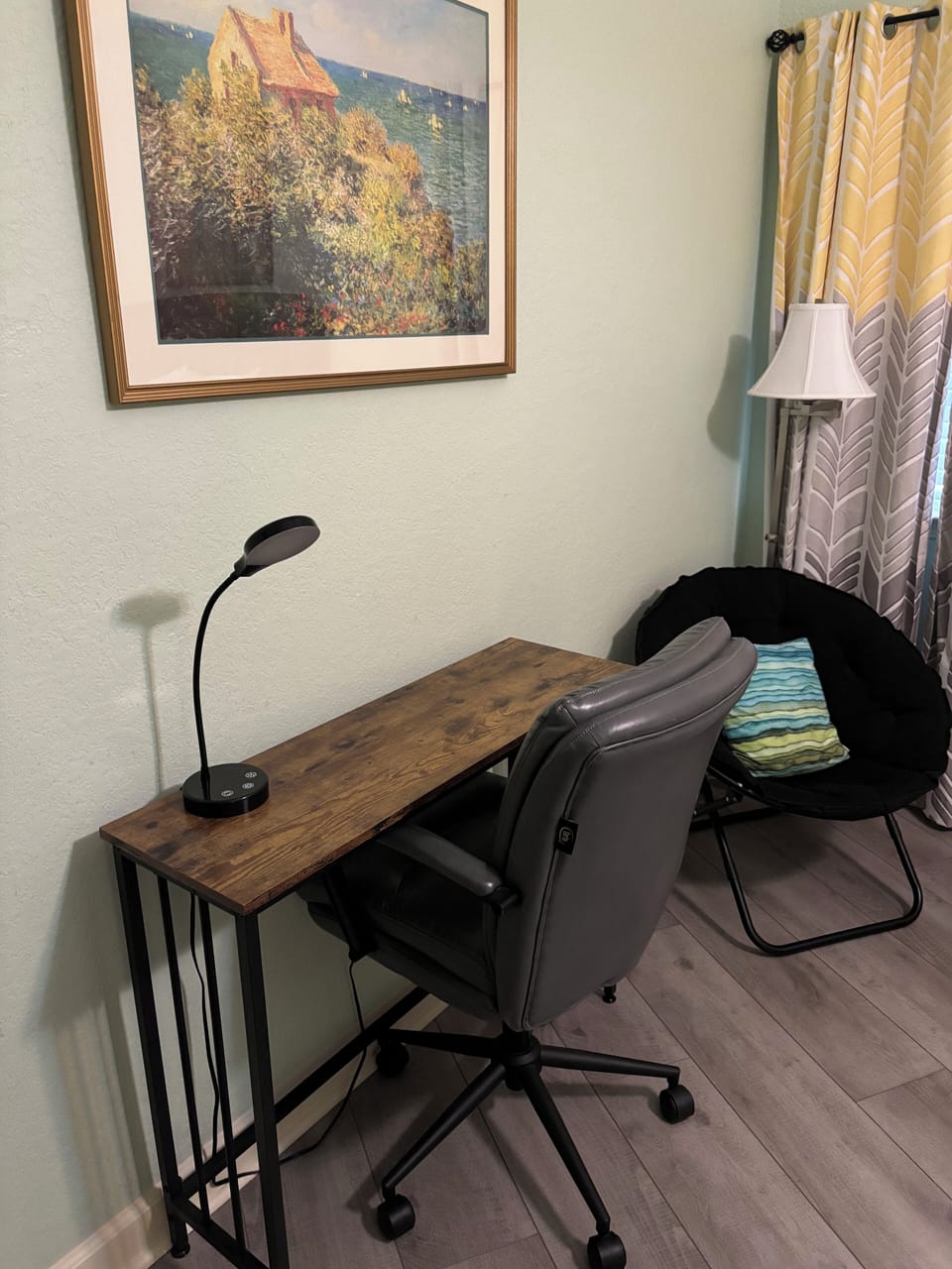 Desk space in second bedroom.