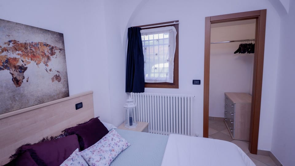 2 bedrooms