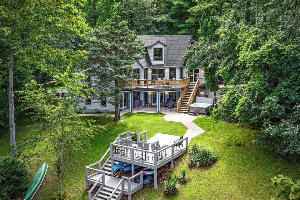 Exterior | Backyard | Furnished Deck & Patio | Gas Grill
