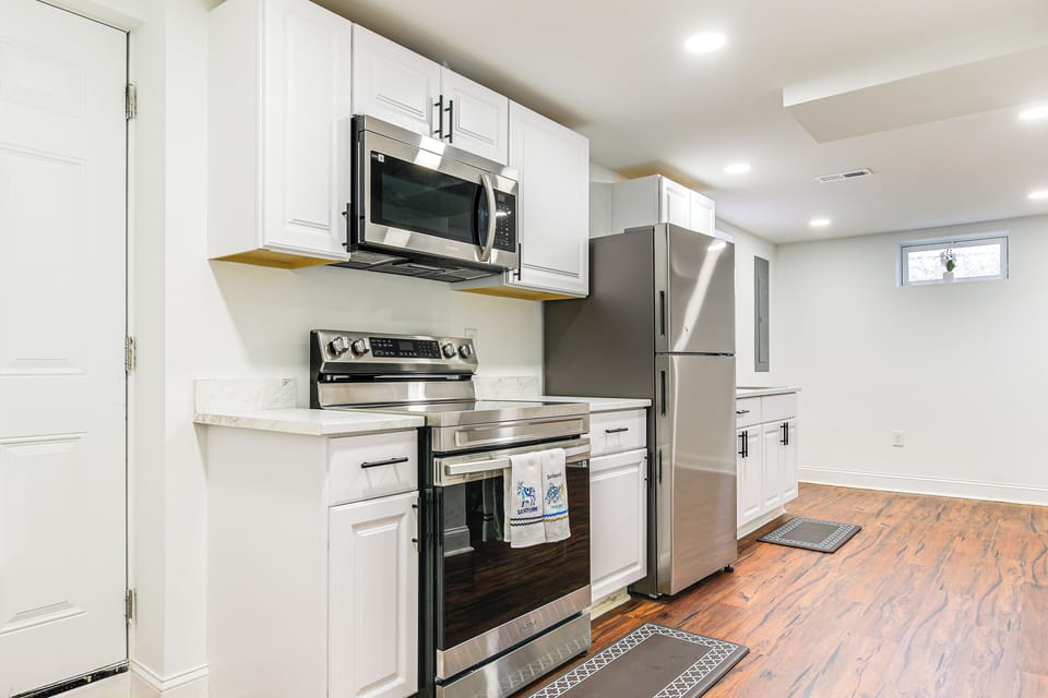 Kitchen | Free WiFi | Single-Story Unit