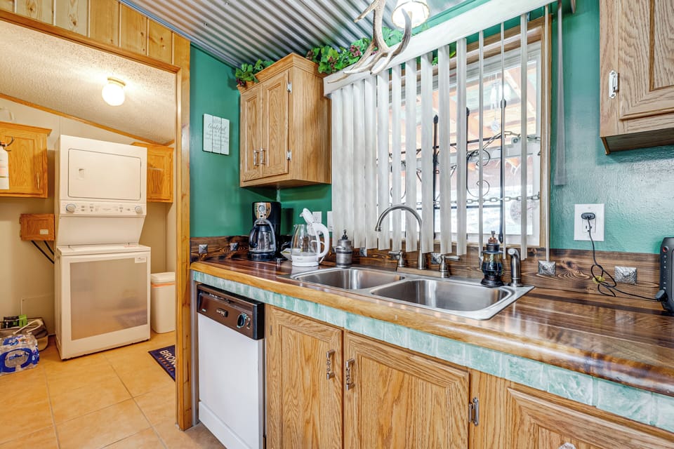 Kitchen | Refrigerator | Stove/Oven | Drip Coffee Maker