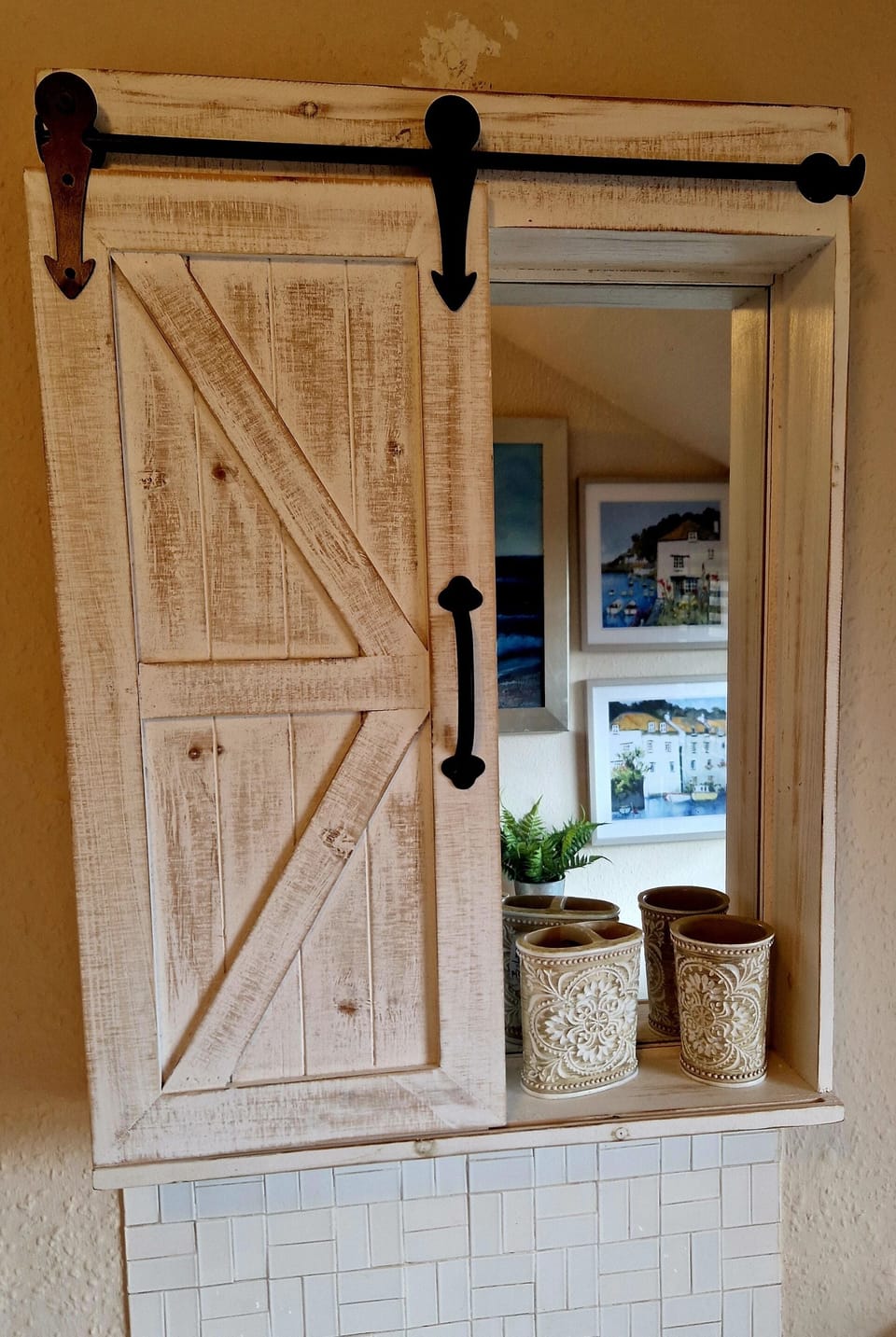 QUIRKY BATHROOM