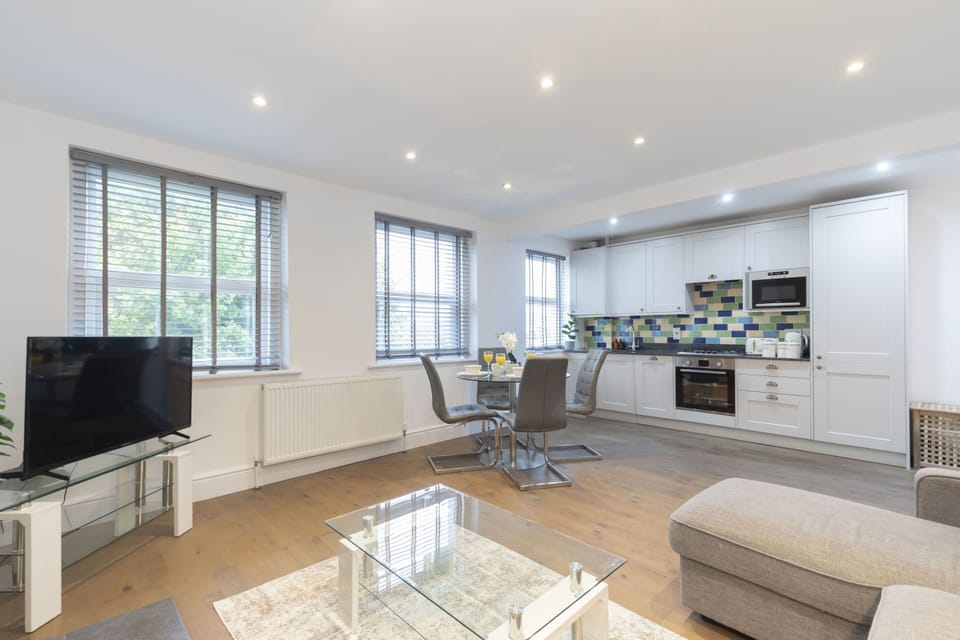 Modern Open Plan Kitchen Lounge Diner