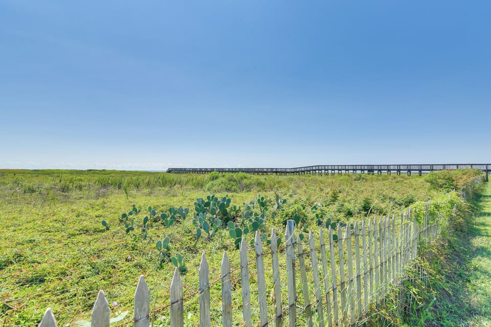 Community Amenities | Beach Access