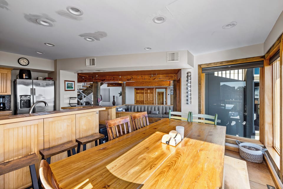 Dining Area | 1st Floor