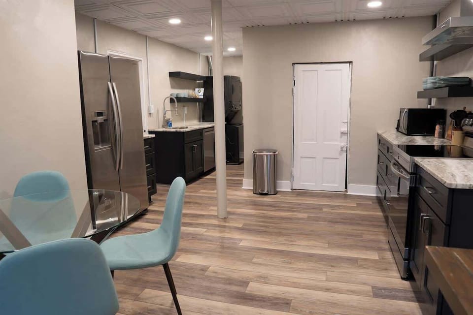 Spacious kitchen with full appliances