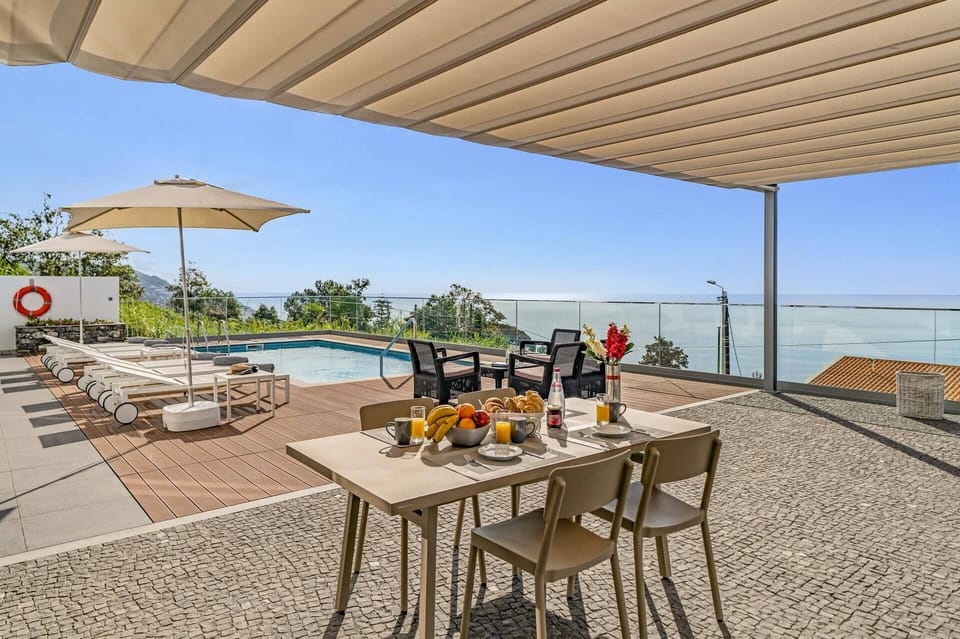 Villa Vila Da Portada image