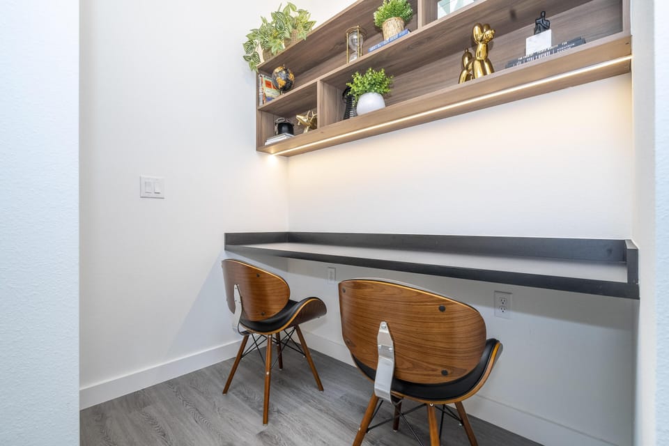 Dedicated Home Office Space