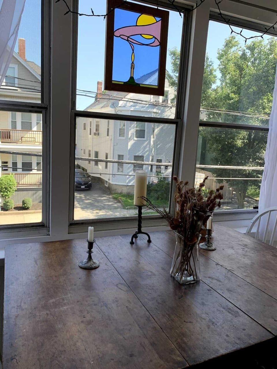 View front sun porch table