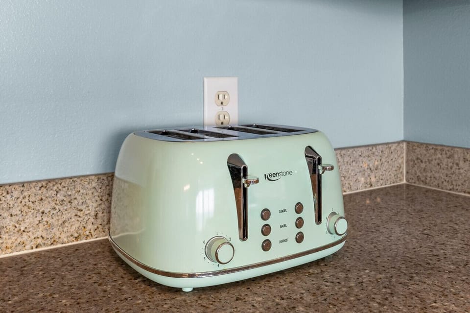 Well Equipped Kitchen!