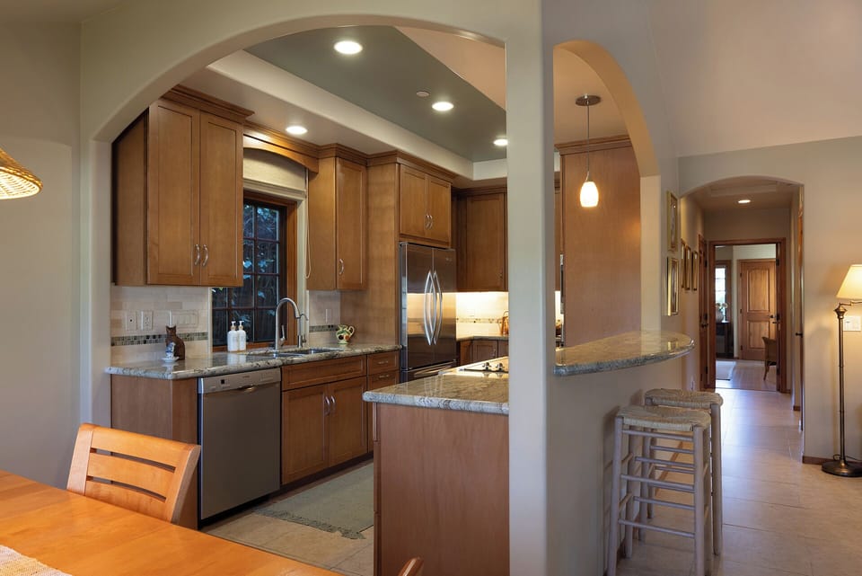 Kitchen with counter bar seating