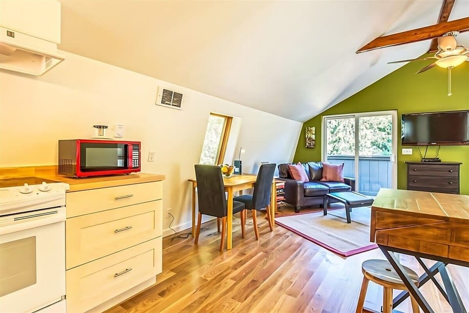 Kitchen - dining