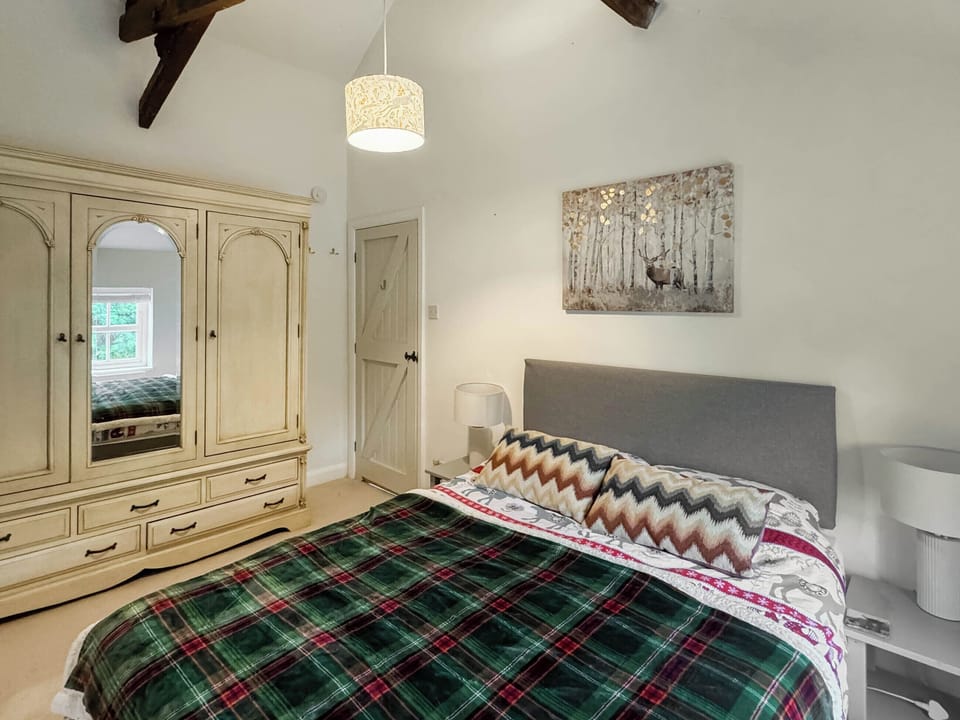 Double bedroom | Lodge Yard Barn, Minskip, near Roecliffe