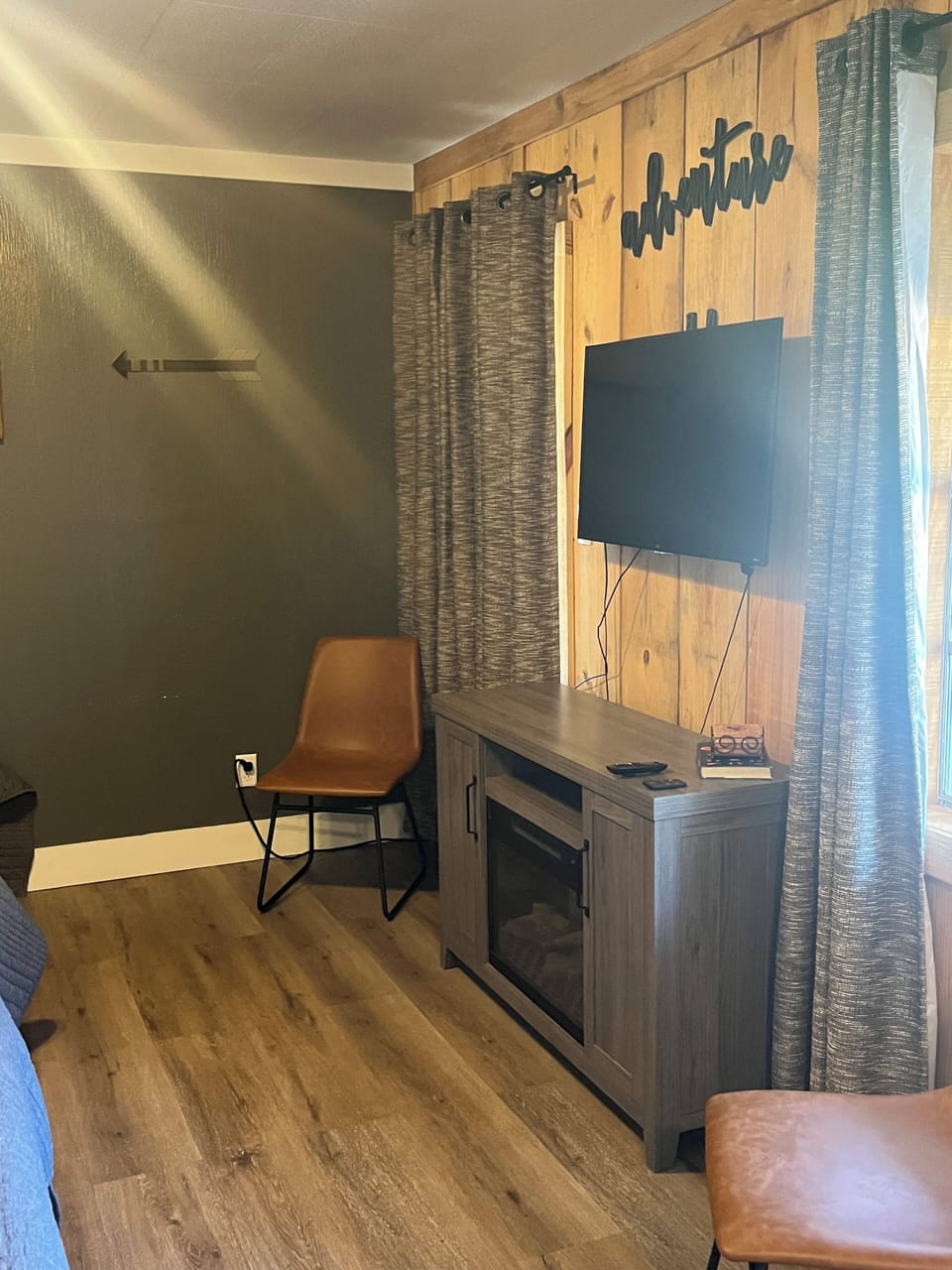 TV with wifi 