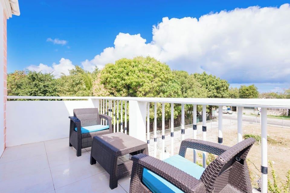 Balcony area