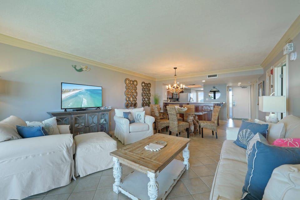 View of the living room into the kitchen